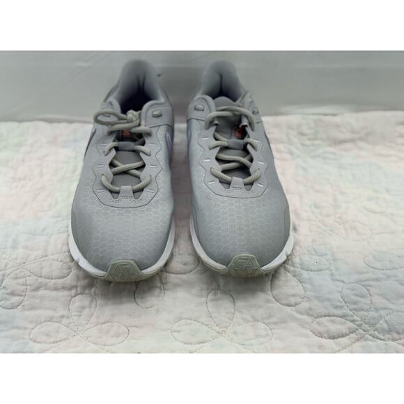 Gray and purple Nikes women’s 10 - Picture 3 of 11